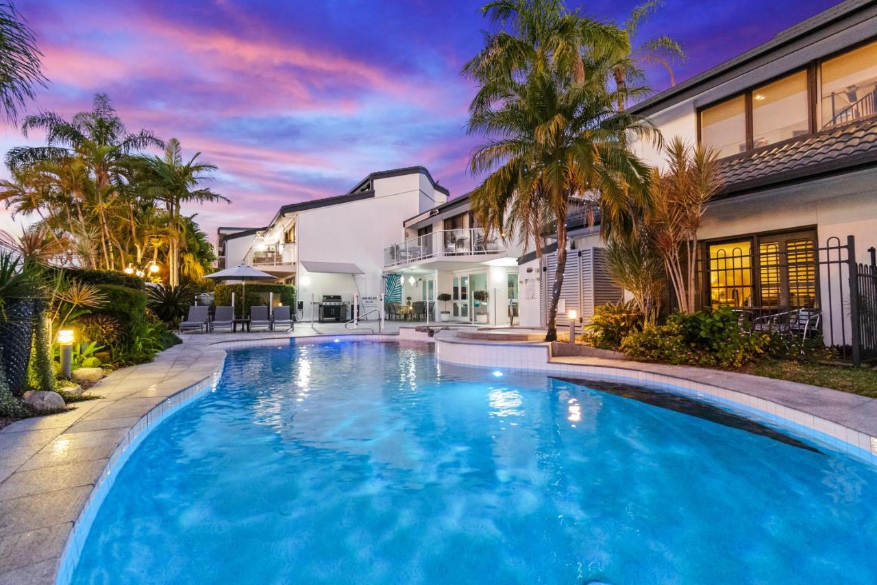 Noosa Boutique Apartments & Elkhorn Villas Exterior photo