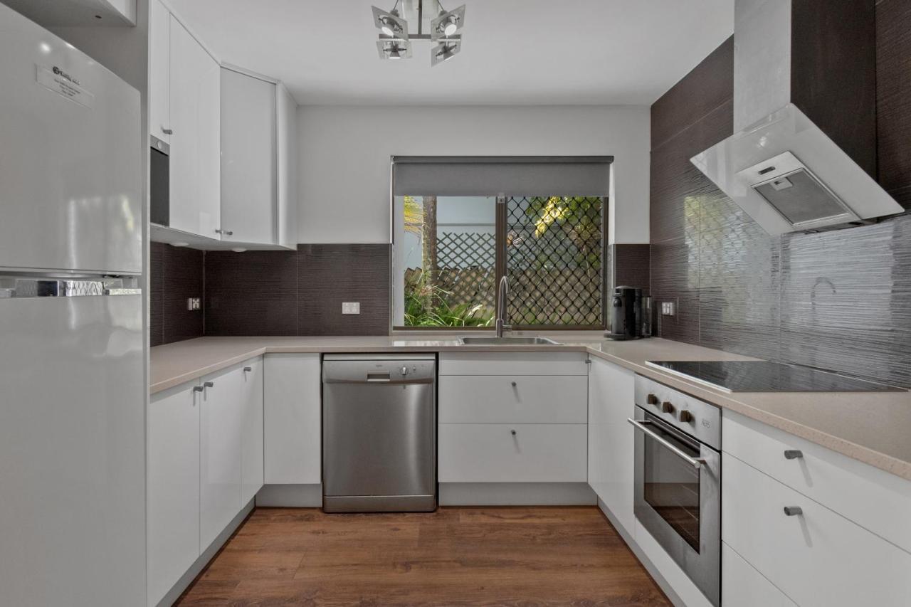 Noosa Boutique Apartments & Elkhorn Villas Exterior photo