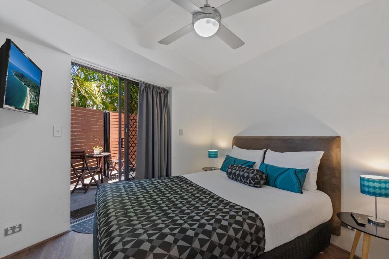 Noosa Boutique Apartments & Elkhorn Villas Exterior photo