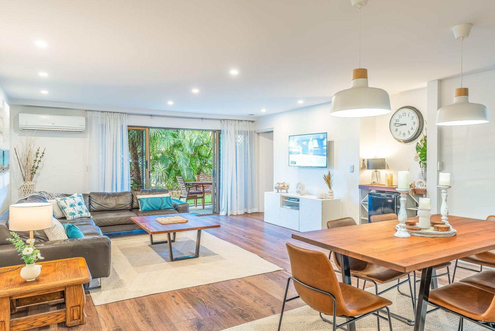 Noosa Boutique Apartments & Elkhorn Villas Exterior photo